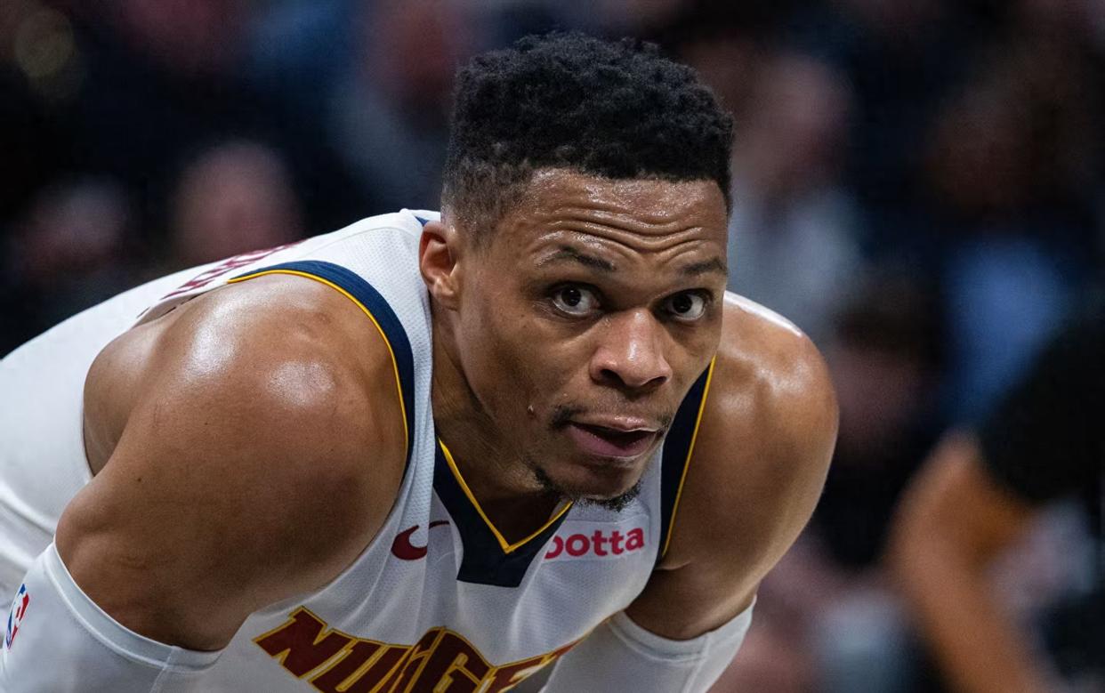 乐鱼官网字母哥官方宣布反败为胜新规，掘金引发争议！热度持续攀升(字母哥攻防比赛夺冠)