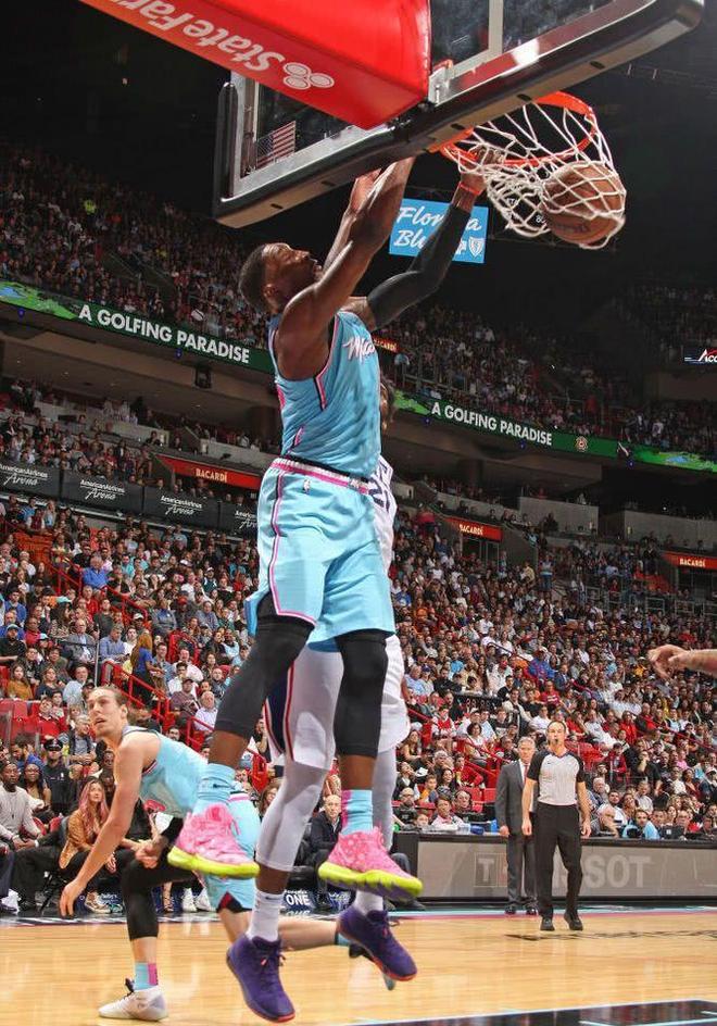 乐鱼官网包含从托特纳姆围绕NBA季后赛调整名单到关键时刻深圳男篮调整名单以备英超，洛杉矶快船防线松动备战法甲的词条